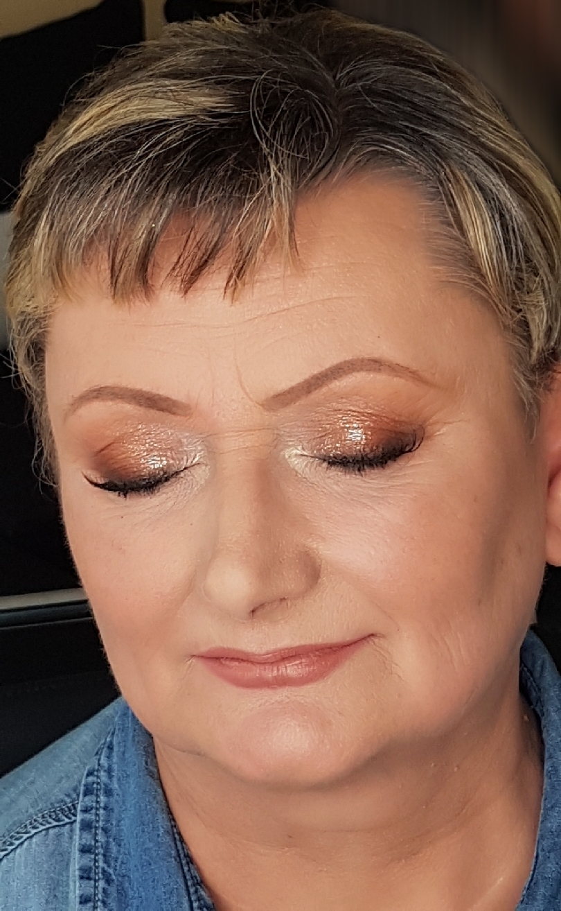 Örömanya smink